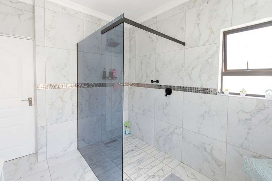 3 Bedroom Property for Sale in Country Club Western Cape